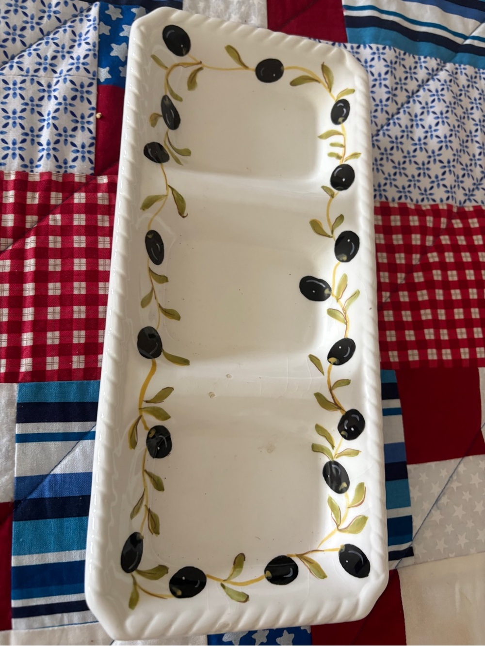 Neutral White Olive-Accent Ceramic Serving Tray